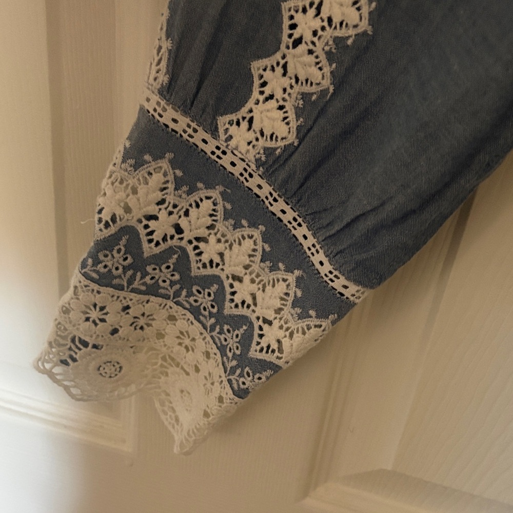Sezane Rym Blouse - Picture 5 of 7